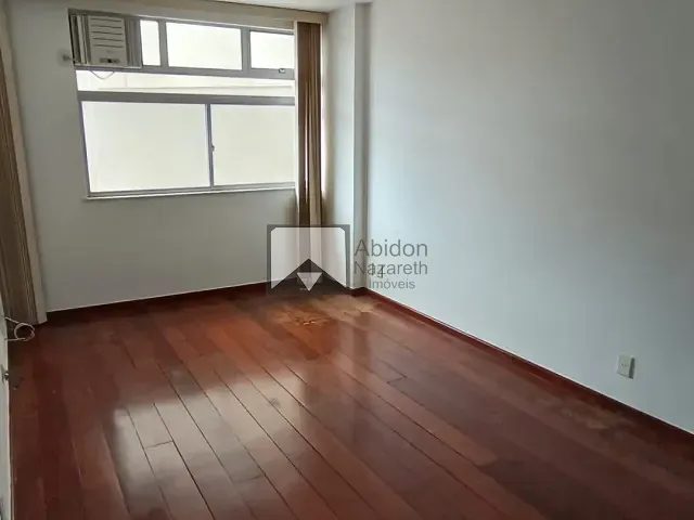 Apartamento com 90m² 2 quartos e 1 banheiro, à venda, no bairro Icaraí em Niterói