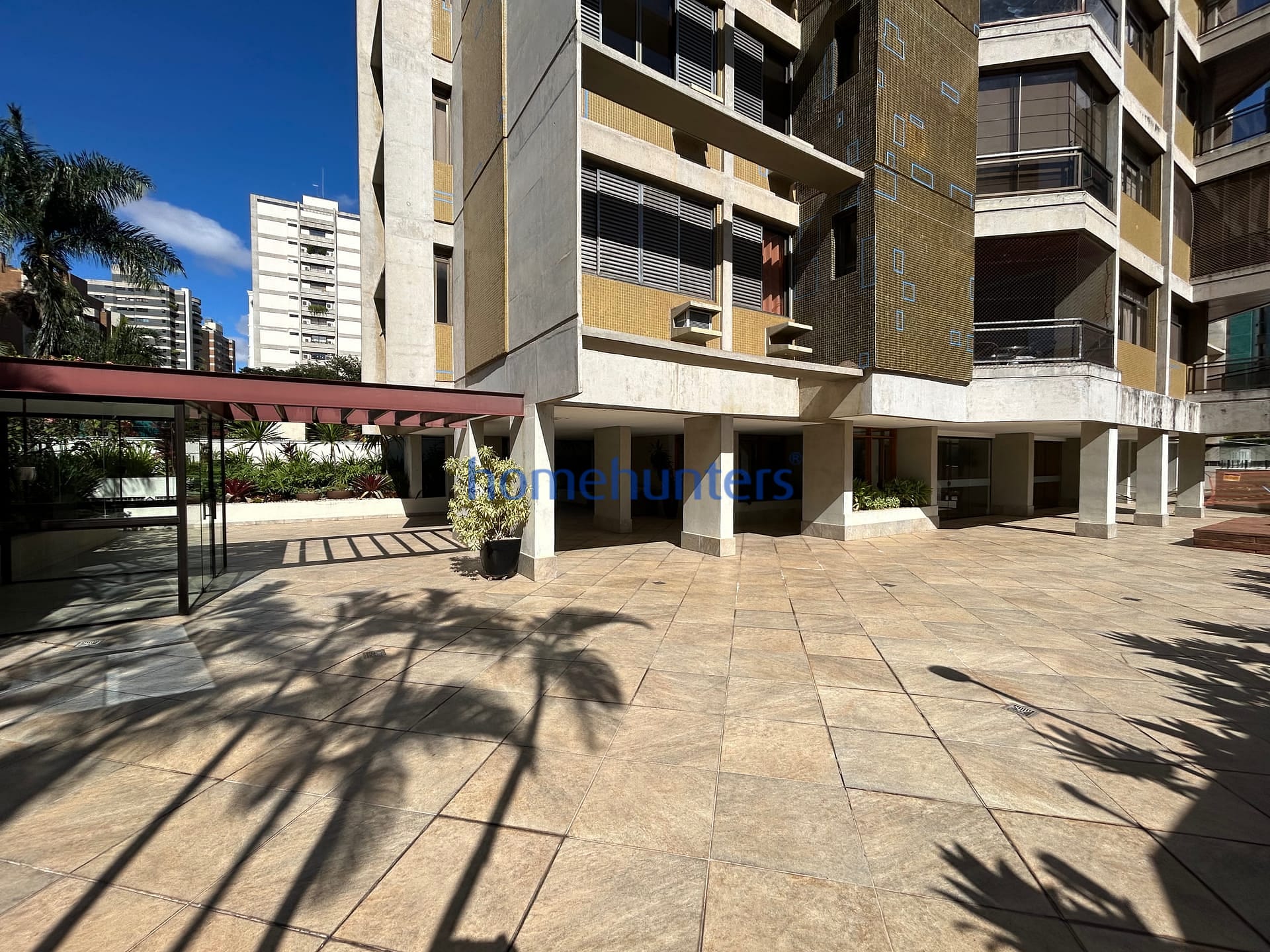 Apartamento para alugar com 3 quartos, 160m² - Foto 67