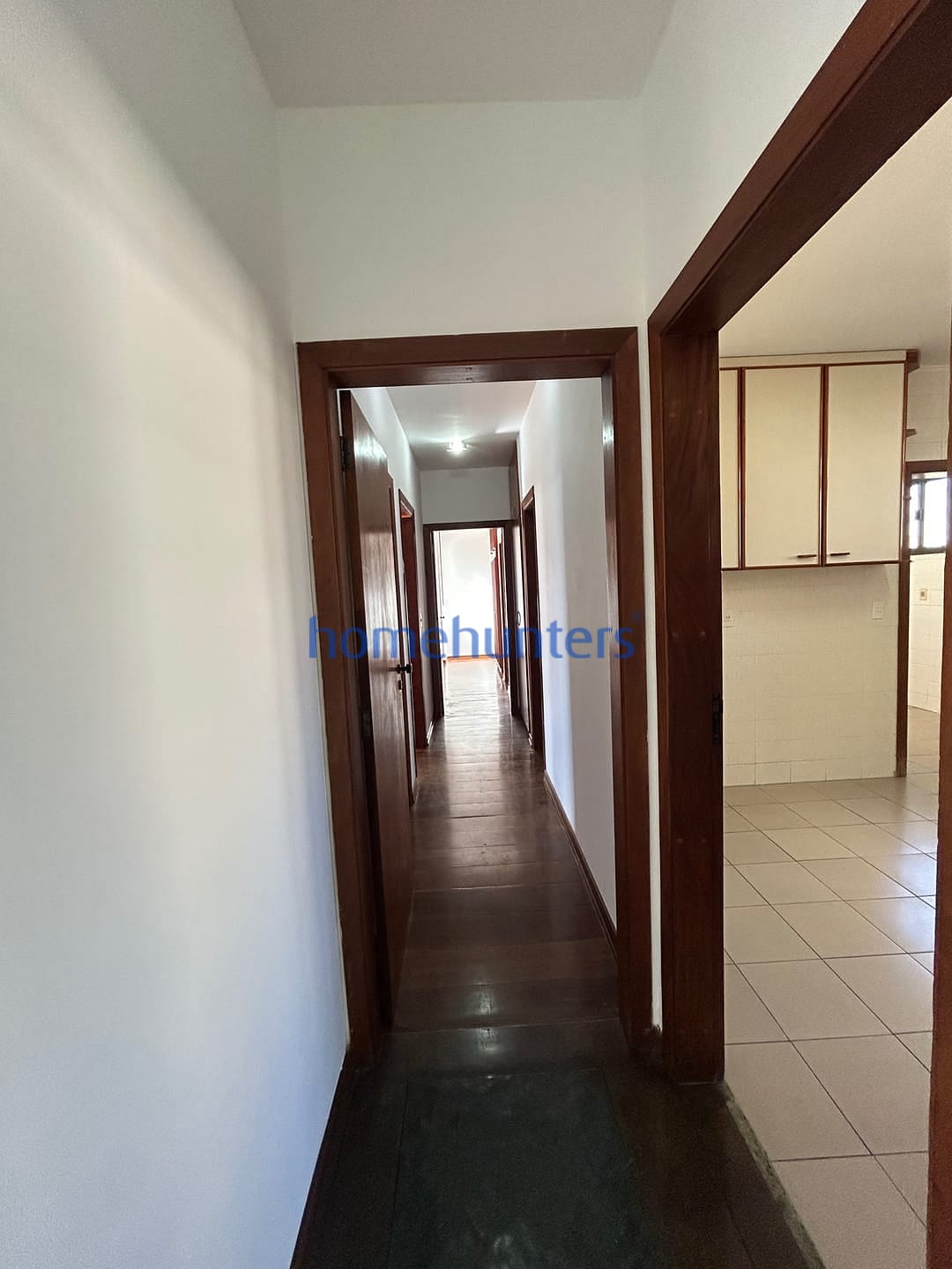 Apartamento para alugar com 3 quartos, 160m² - Foto 10