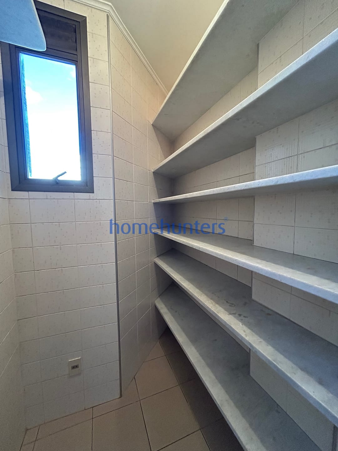 Apartamento para alugar com 3 quartos, 160m² - Foto 17