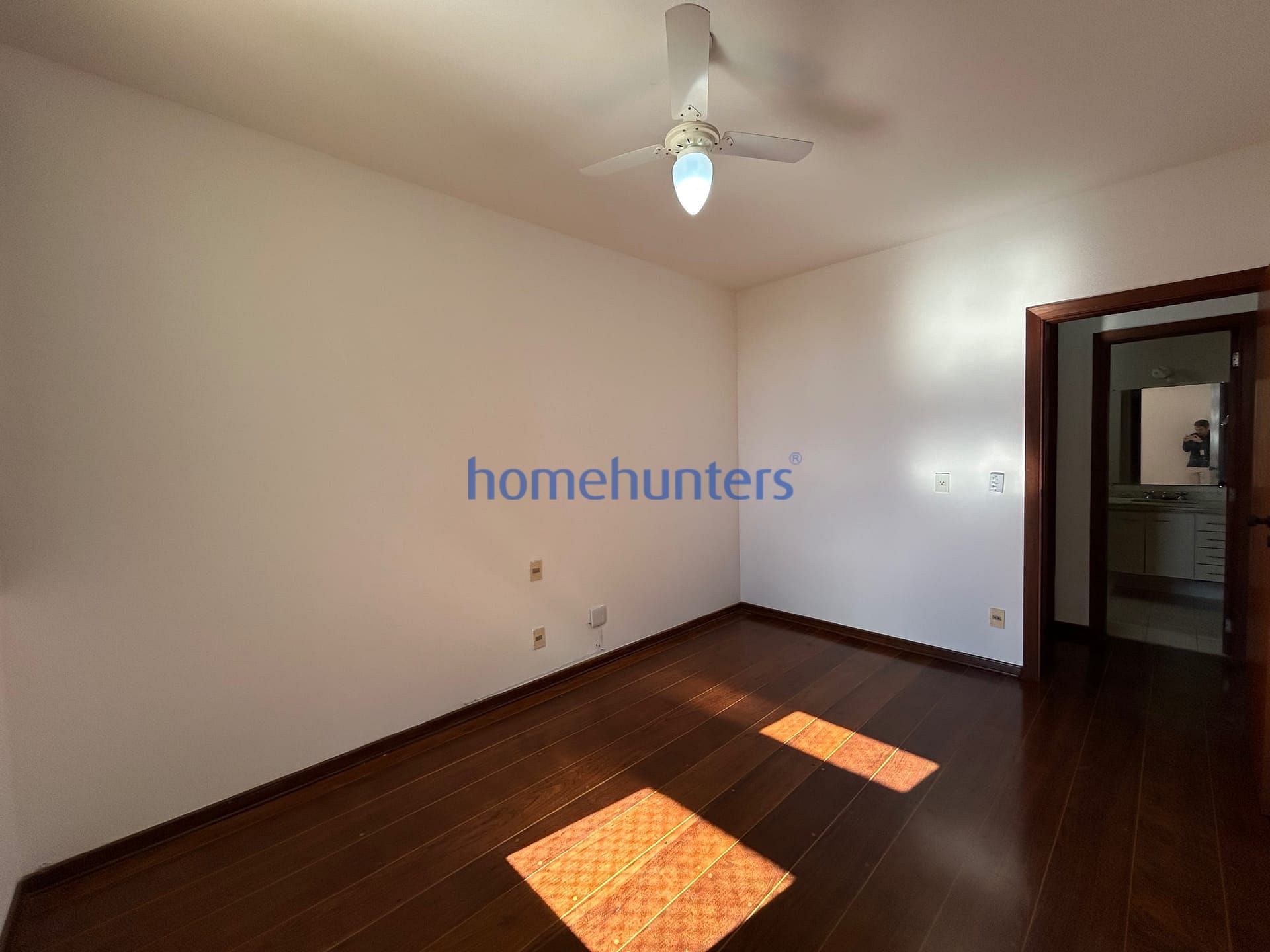 Apartamento para alugar com 3 quartos, 160m² - Foto 31