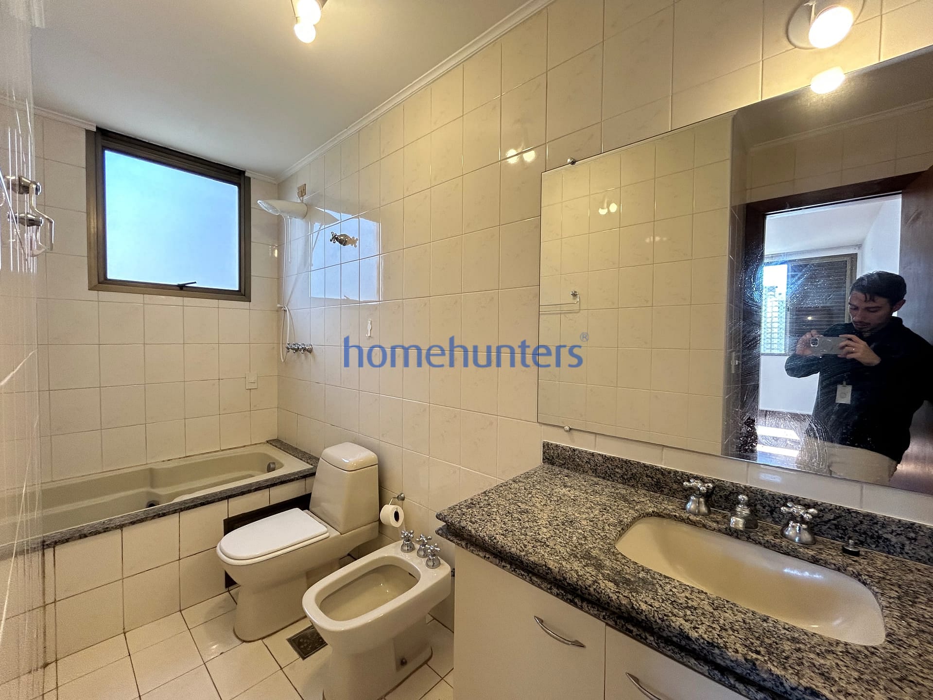 Apartamento para alugar com 3 quartos, 160m² - Foto 42