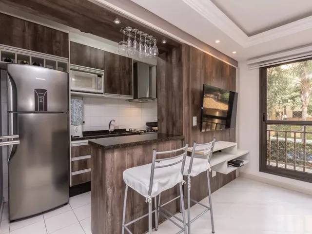 Apartamento 2 quartos e 2 banheiros, à venda, no bairro Campo Comprido em Curitiba