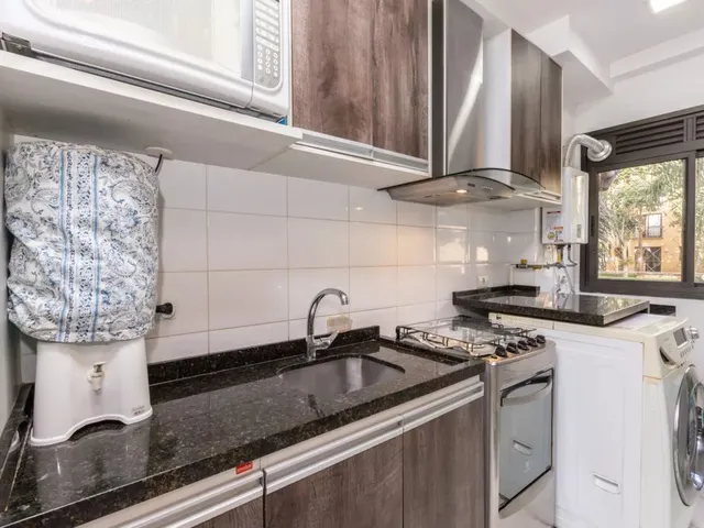 Apartamento 2 quartos e 2 banheiros, à venda, no bairro Campo Comprido em Curitiba
