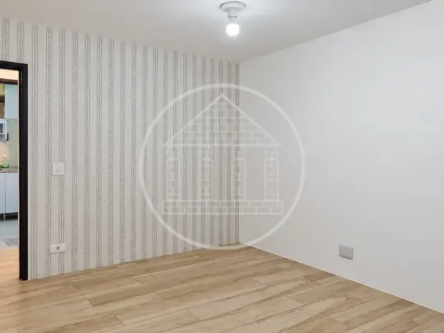 Apartamento 2 quartos e 1 banheiro, à venda, no bairro Jardim Sabará em São Paulo