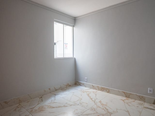 APTO 02 QUARTOS PARA LOCAÇÃO,  JD. AMERICA - Foto