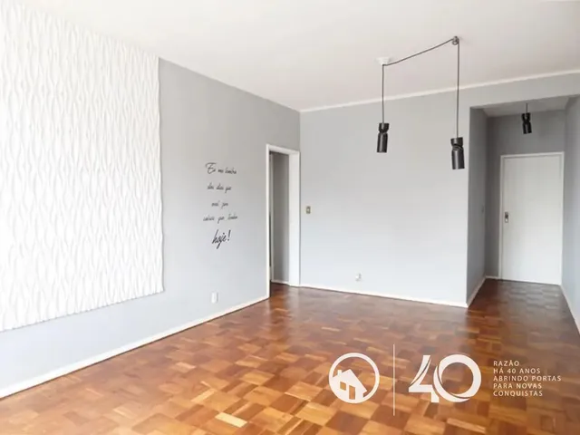 Apartamento 3 quartos e 2 banheiros, para alugar, no bairro Centro em Curitiba