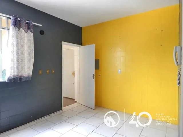 Apartamento 3 quartos e 2 banheiros, para alugar, no bairro Centro em Curitiba