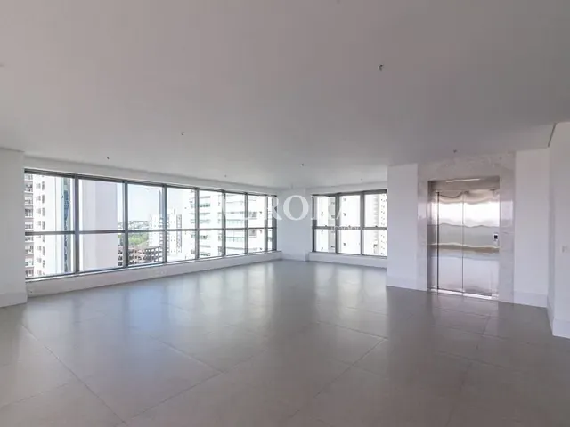 Apartamento com 639m² 3 quartos e 5 banheiros, à venda ou para alugar, no bairro Santa Rosa em Londrina