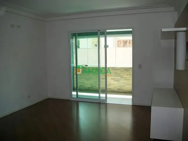 Apartamento 2 quartos e 1 banheiro, para alugar, no bairro ALTO DA RUA XV em Curitiba