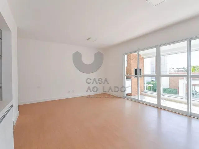 Apartamento 3 quartos e 3 banheiros, para alugar, no bairro Campo Comprido em Curitiba
