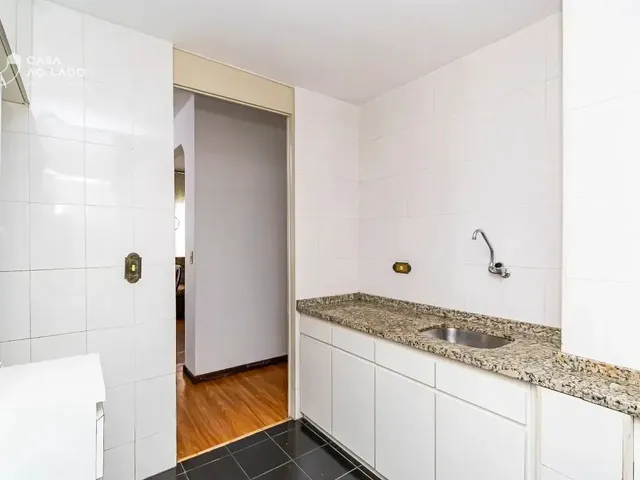 Apartamento 2 quartos e 1 banheiro, para alugar, no bairro Santa Quitéria em Curitiba