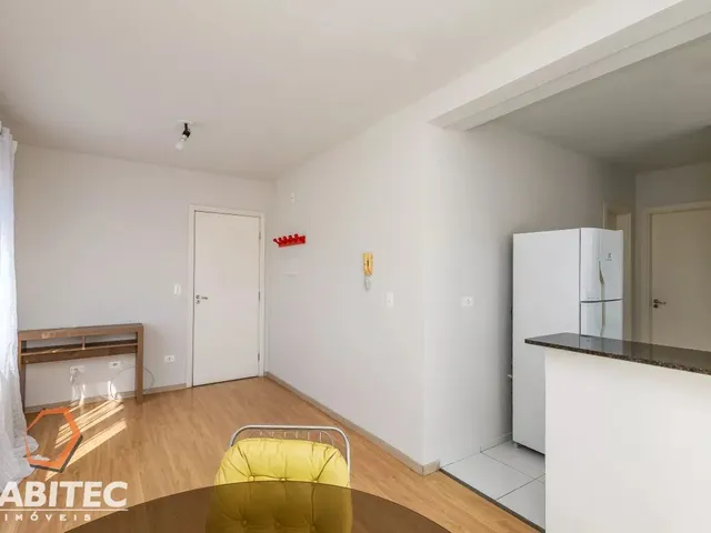 Apartamento 2 quartos e 1 banheiro, para alugar, no bairro Alto Boqueirão em Curitiba