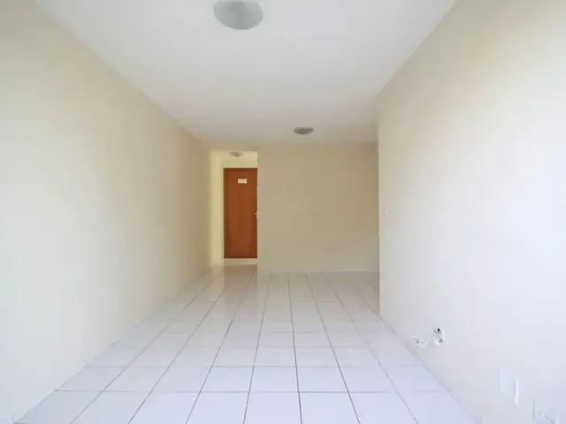 Apartamento 3 quartos e 1 banheiro, para alugar, no bairro Campo Comprido em Curitiba