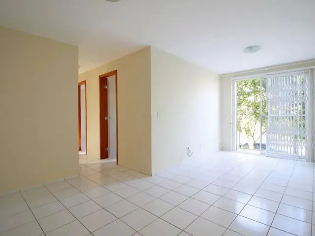 Apartamento 3 quartos e 1 banheiro, para alugar, no bairro Campo Comprido em Curitiba