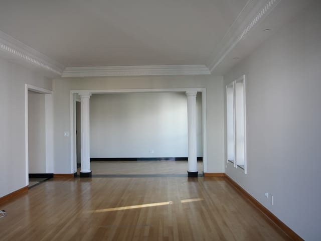 Apartamento com 243m² 3 quartos e 3 banheiros, à venda, no bairro Vila Suzana em São Paulo