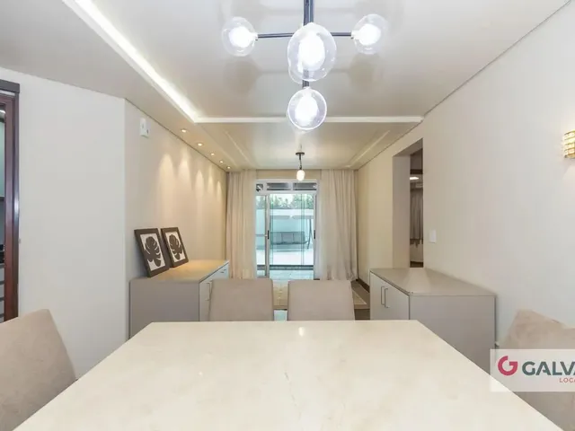Apartamento 2 quartos e 1 banheiro, para alugar, no bairro Cristo Rei em Curitiba