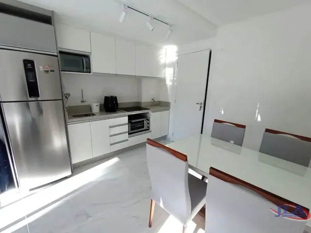 Apartamento 1 quarto e 1 banheiro, à venda, no bairro Tingui em Curitiba