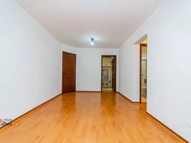 Apartamento 2 quartos e 2 banheiros, para alugar, no bairro Bigorrilho em Curitiba