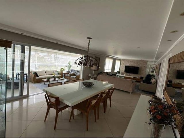 Apartamento com 900m² 3 quartos e 4 banheiros, à venda, no bairro Mirandópolis em São Paulo