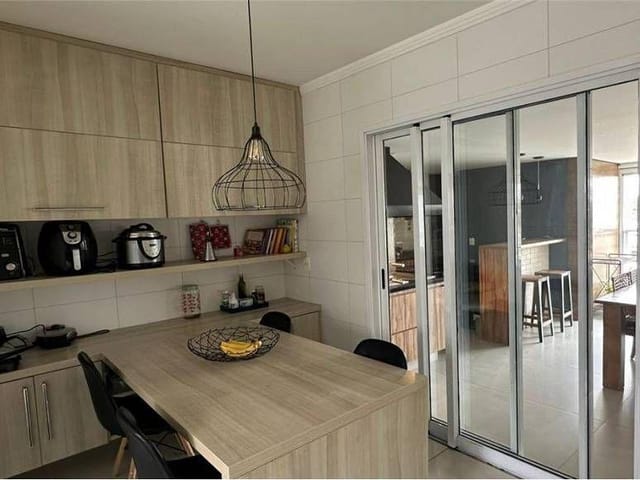 Apartamento com 900m² 3 quartos e 4 banheiros, à venda, no bairro Mirandópolis em São Paulo