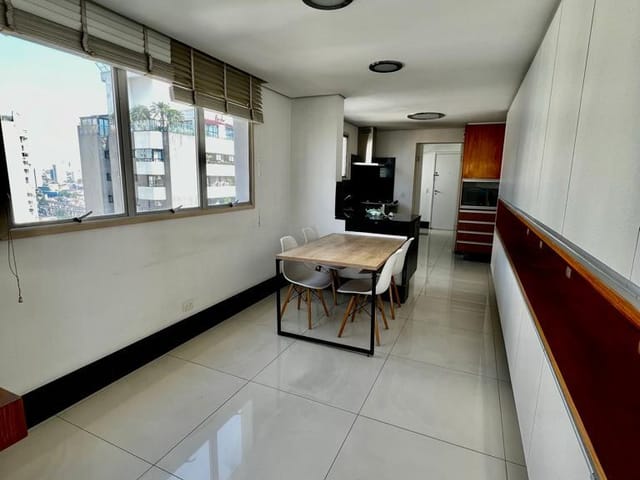 Apartamento com 220m² 4 quartos e 5 banheiros, à venda, no bairro Campo Belo em São Paulo