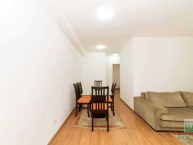 Apartamento 2 quartos e 1 banheiro, à venda, no bairro Bacacheri em Curitiba