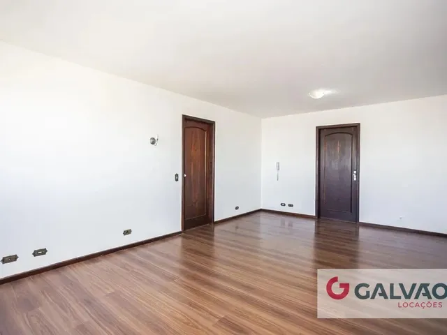Apartamento 3 quartos e 1 banheiro, para alugar, no bairro Juvevê em Curitiba