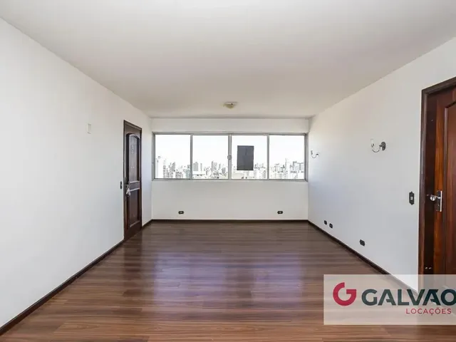 Apartamento 3 quartos e 1 banheiro, para alugar, no bairro Juvevê em Curitiba