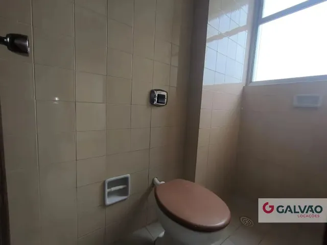Apartamento 3 quartos e 1 banheiro, para alugar, no bairro Juvevê em Curitiba