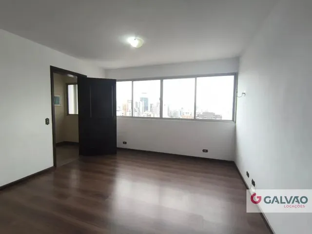 Apartamento 3 quartos e 1 banheiro, para alugar, no bairro Juvevê em Curitiba