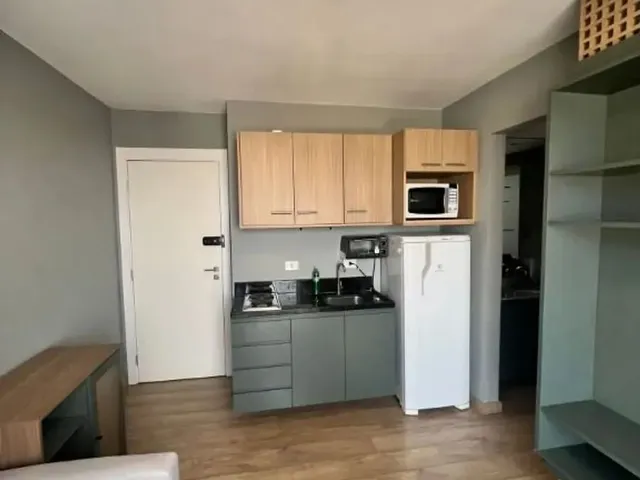 Apartamento 1 quarto e 1 banheiro, para alugar, no bairro Alto da Glória em Curitiba