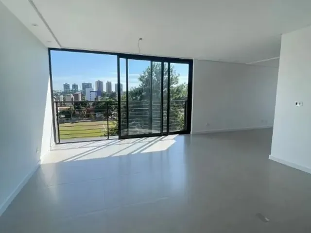 Apartamento 2 quartos e 3 banheiros, para alugar, no bairro Cabral em Curitiba