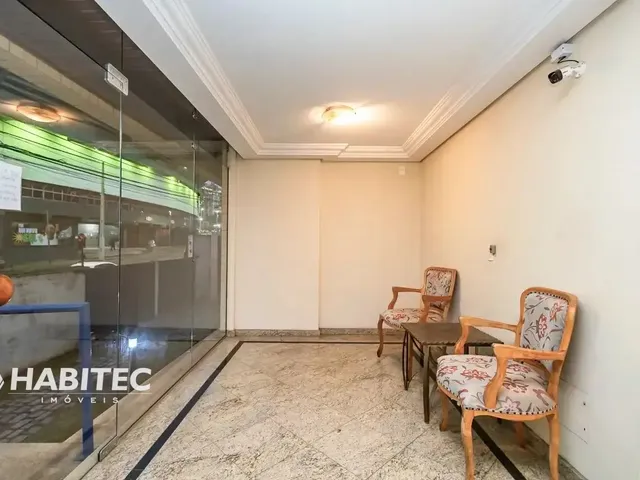 Apartamento 2 quartos e 2 banheiros, para alugar, no bairro Alto da Glória em Curitiba