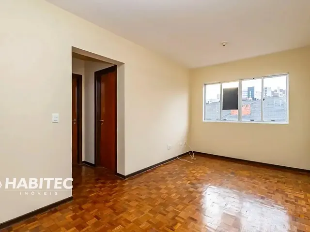Apartamento 2 quartos e 2 banheiros, para alugar, no bairro Alto da Glória em Curitiba