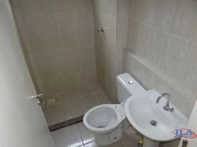 Apartamento 2 quartos e 1 banheiro, à venda, no bairro Roça Grande em Colombo