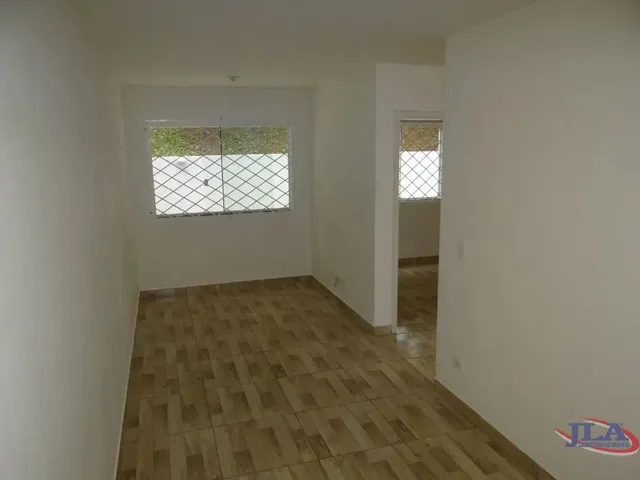Apartamento 2 quartos e 1 banheiro, à venda, no bairro Roça Grande em Colombo