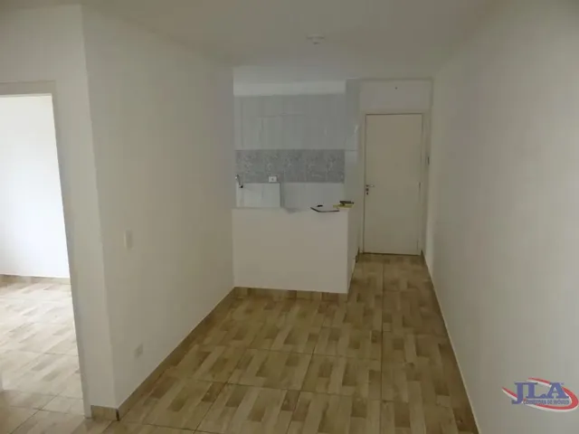 Apartamento 2 quartos e 1 banheiro, à venda, no bairro Roça Grande em Colombo
