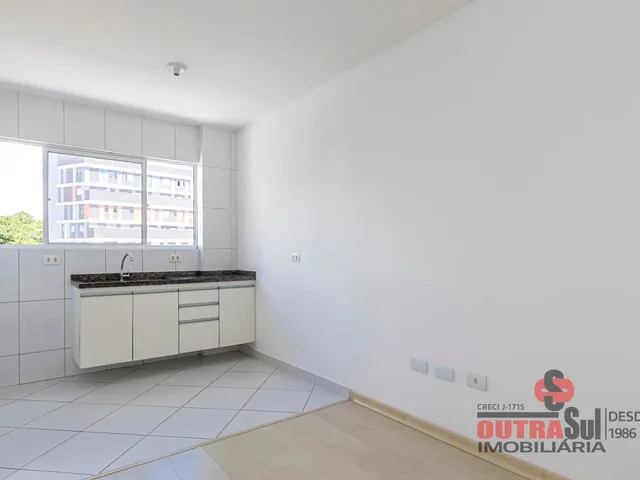 Apartamento 1 quarto e 1 banheiro, para alugar, no bairro Portão em Curitiba