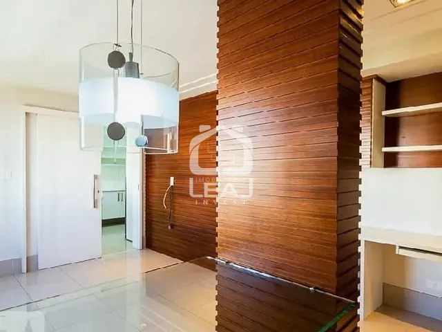 Apartamento com 240m² 3 quartos e 5 banheiros, à venda, no bairro Moema em São Paulo