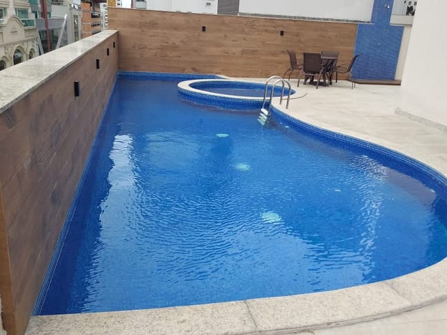 Apartamento 4 quartos e 5 banheiros, à venda, no bairro Meia Praia em Itapema