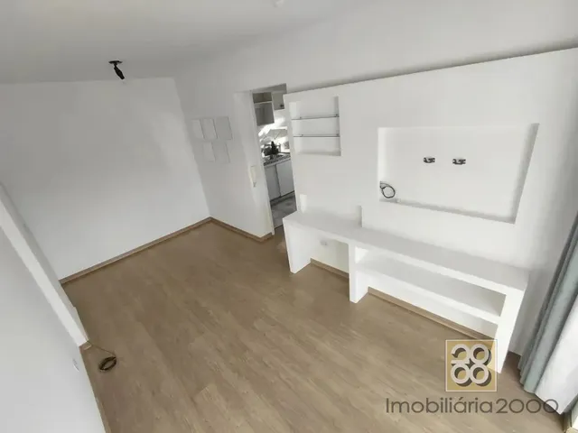 Apartamento 1 quarto e 1 banheiro, para alugar, no bairro Rebouças em Curitiba