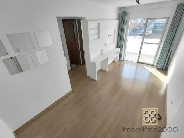 Apartamento 1 quarto e 1 banheiro, para alugar, no bairro Rebouças em Curitiba