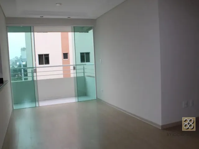 Apartamento 2 quartos e 1 banheiro, para alugar, no bairro Bacacheri em Curitiba