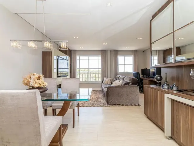 Apartamento 3 quartos e 1 banheiro, à venda, no bairro Campo Comprido em Curitiba