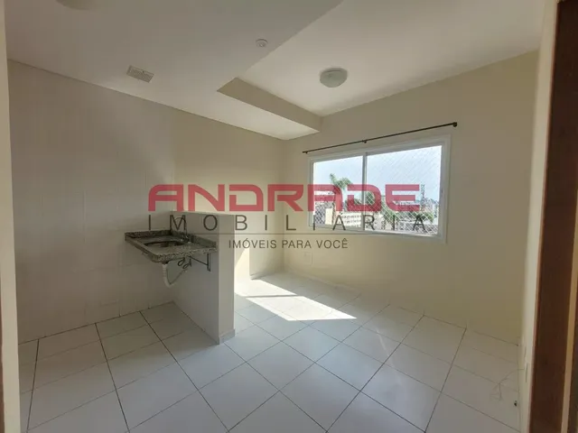 Apartamento 1 quarto e 1 banheiro, para alugar, no bairro São Francisco em Curitiba