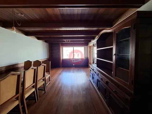 Apartamento com 192m² 3 quartos e 3 banheiros, à venda ou para alugar, no bairro Moinhos de Vento em Porto Alegre