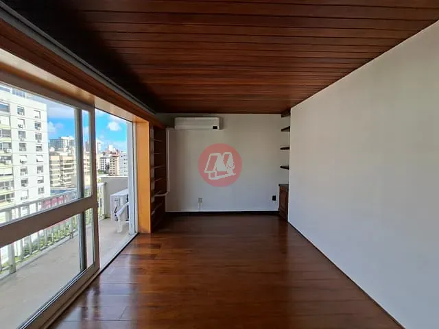 Apartamento com 192m² 3 quartos e 3 banheiros, à venda ou para alugar, no bairro Moinhos de Vento em Porto Alegre