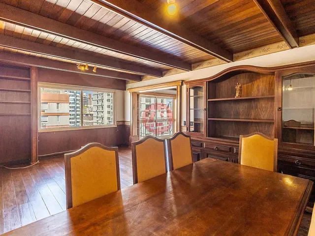 Apartamento com 139m² 3 quartos e 3 banheiros, à venda ou para alugar, no bairro Moinhos de Vento em Porto Alegre