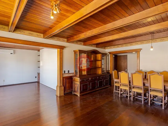 Apartamento com 139m² 3 quartos e 3 banheiros, à venda ou para alugar, no bairro Moinhos de Vento em Porto Alegre